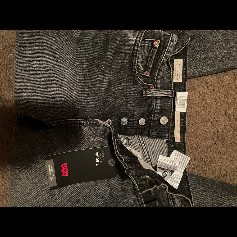 Levi’s wedgie jeans